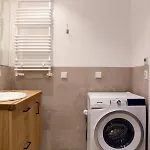 Flat 10 In The Old Town, 2 Bedrooms, Underground Parking アパート *