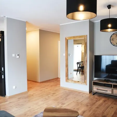 アパート Flat 10 In The Old Town, 2 Bedrooms, Underground Parking *