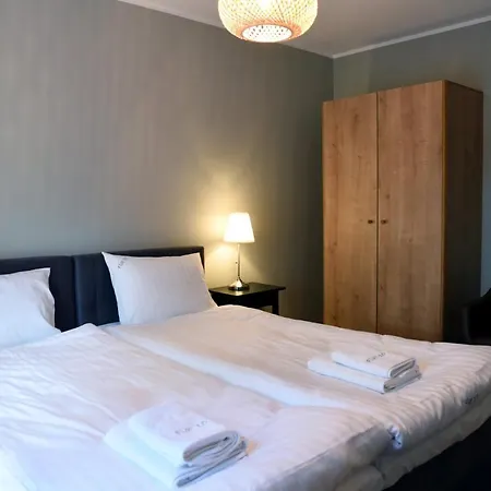 Flat 10 In The Old Town, 2 Bedrooms, Underground Parking Appartement *