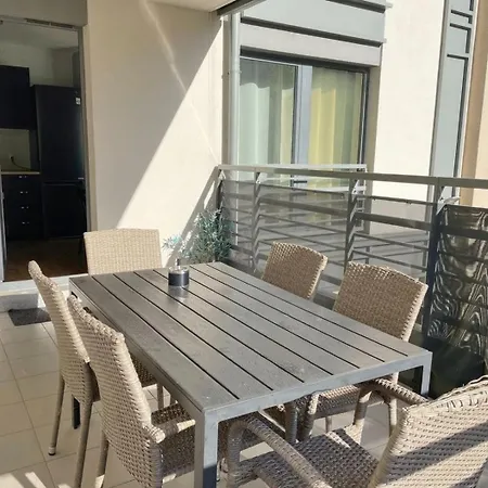 Flat 10 In The Old Town, 2 Bedrooms, Underground Parking 슈체친