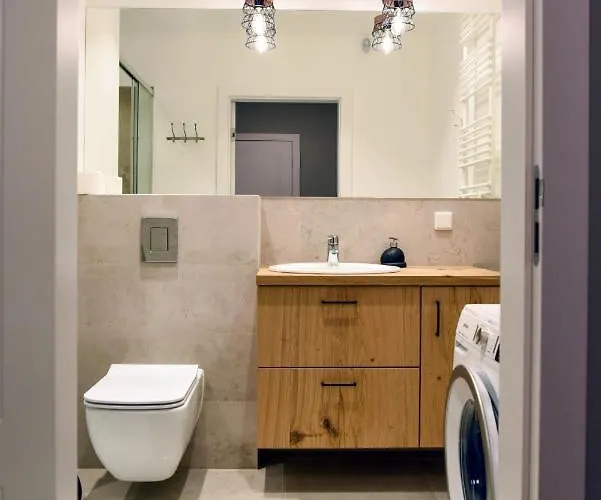 Flat 10 In The Old Town, 2 Bedrooms, Underground Parking シュチェチン