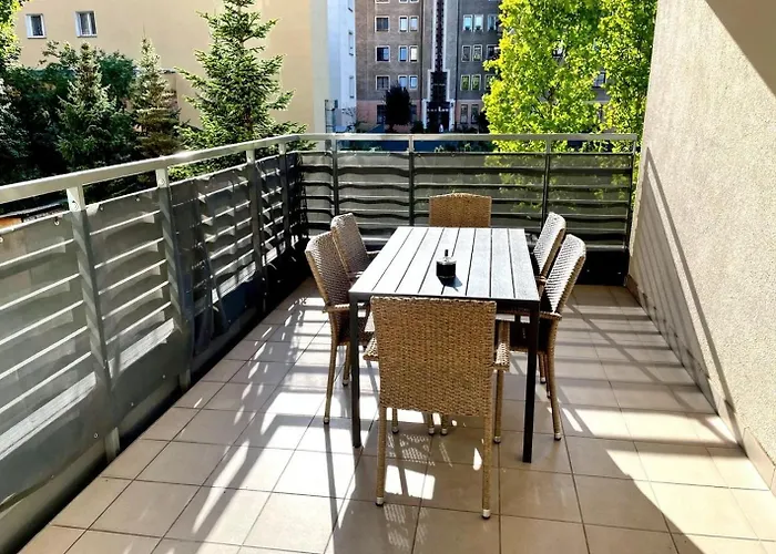 Flat 10 In The Old Town, 2 Bedrooms, Underground Parking シュチェチン